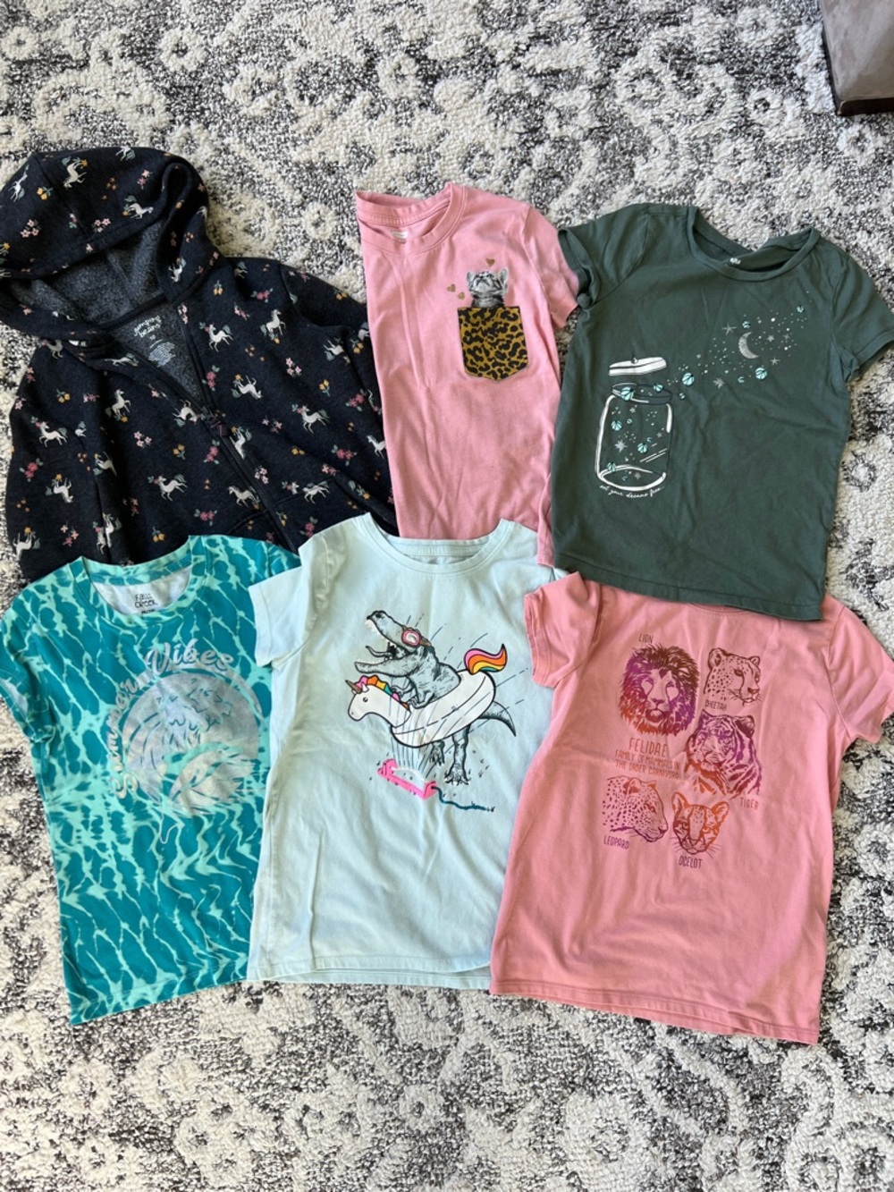 Cat & Jack Pink Girls Graphic Tee with Big Cat Prints